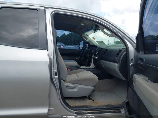 Toyota Tundra Sr5 5.7l V8