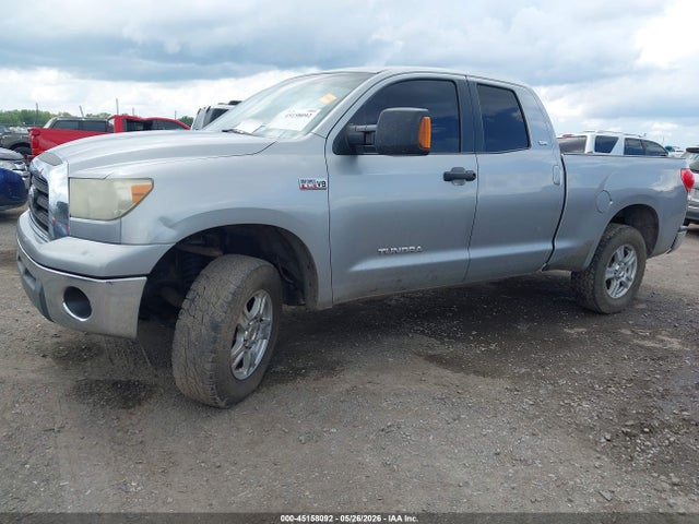 Toyota Tundra Sr5 5.7l V8