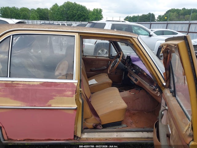 Mercedes-Benz 200