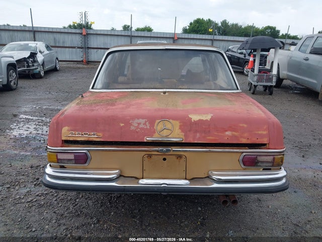 Mercedes-Benz 200