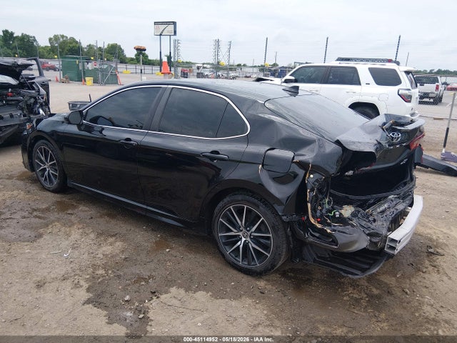Toyota Camry Se Awd
