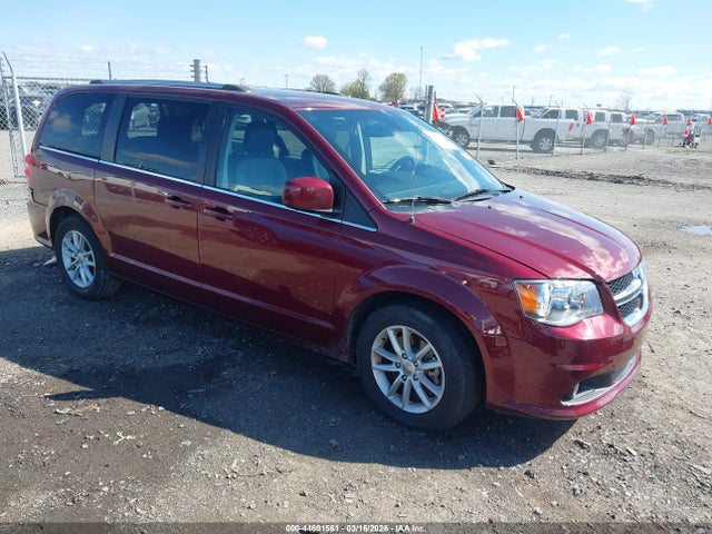 Salvage Dodge Grand Caravan Image