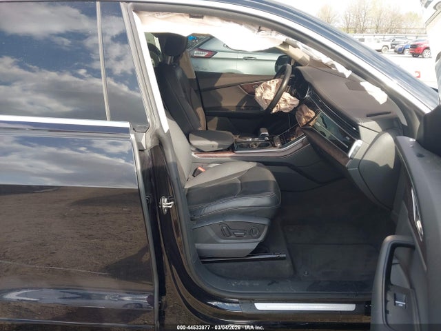 Audi Q8 55 Premium