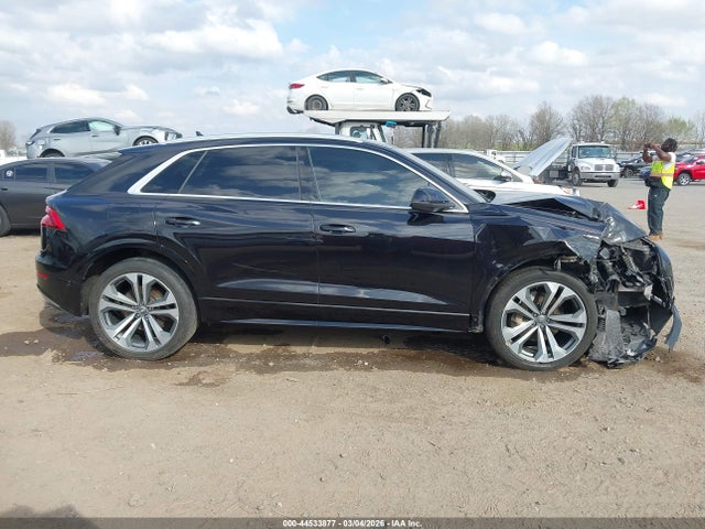 Audi Q8 55 Premium
