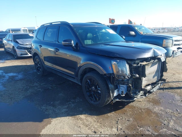 Salvage Kia Telluride Image
