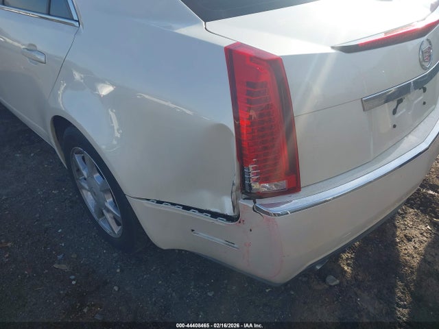 Cadillac CTS Standard