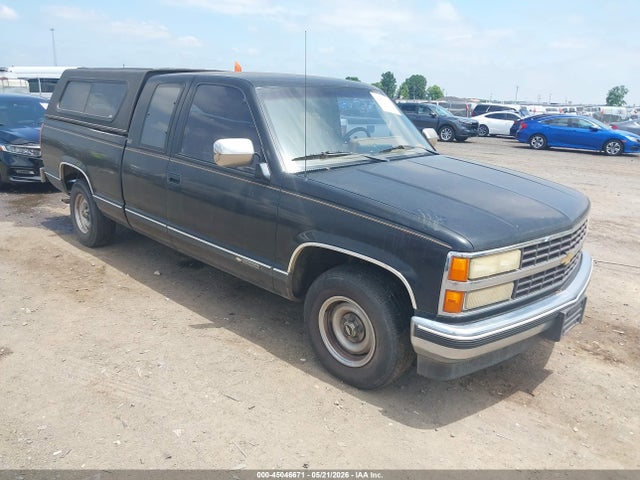 Salvage Chevrolet Gmt Image
