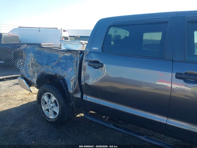 Toyota Tundra Sr5 5.7l V8