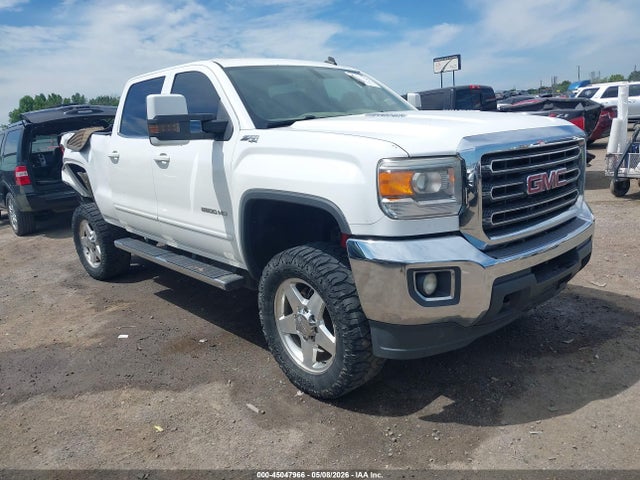 Salvage GMC Sierra 2500 Image