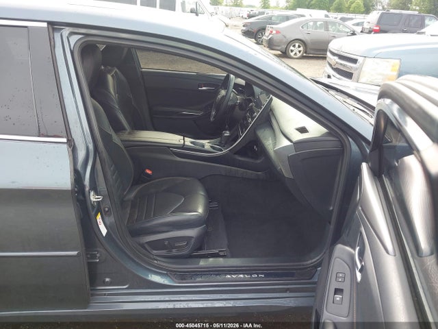 Toyota Avalon Xse