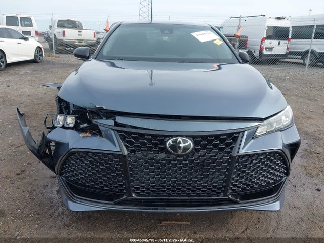 Toyota Avalon Xse