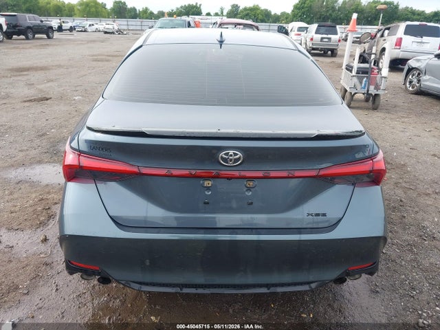 Toyota Avalon Xse