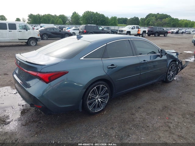 Toyota Avalon Xse