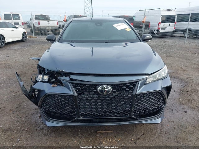 Toyota Avalon Xse
