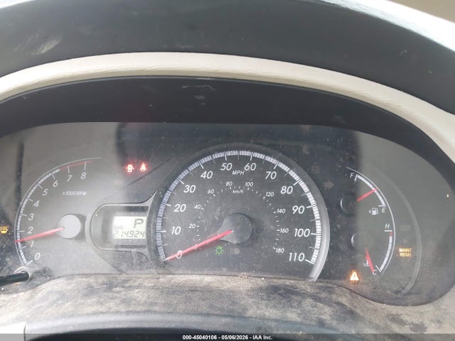 Toyota Sienna Le V6 8 Passenger