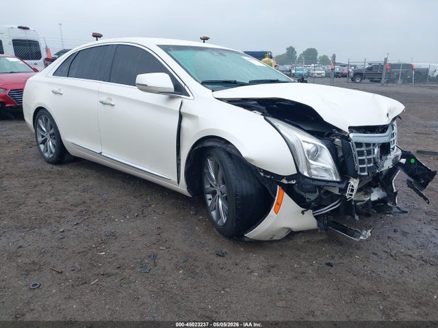 Salvage Cadillac XTS Image