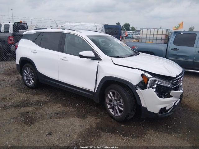 Salvage GMC Terrain Image