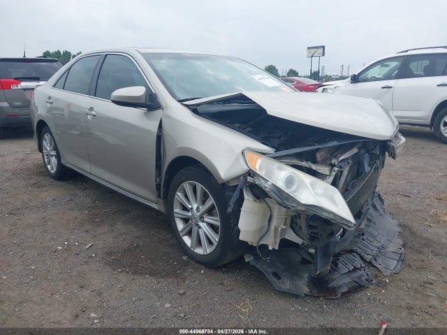 Salvage Toyota Camry Image
