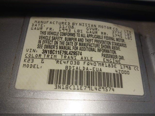 Nissan Versa 1.8s