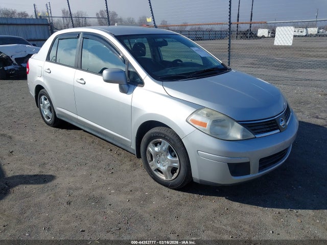 Salvage Nissan Versa Image