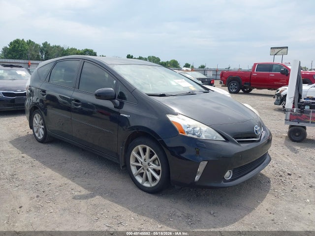 Salvage Toyota Prius v Image