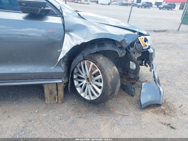 Volkswagen Jetta 1.8t Sport