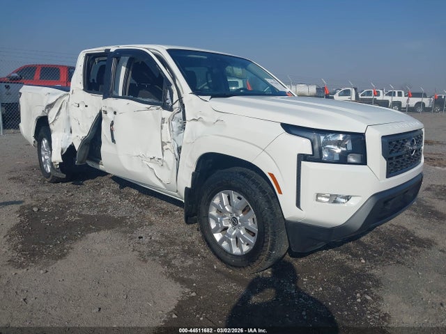 Salvage Nissan Frontier Image