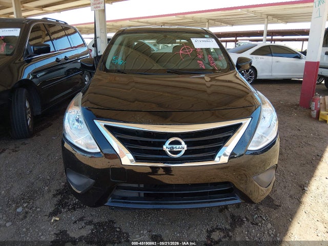 Nissan Versa 1.6 S+