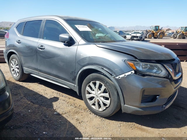 Salvage Nissan Rogue Image