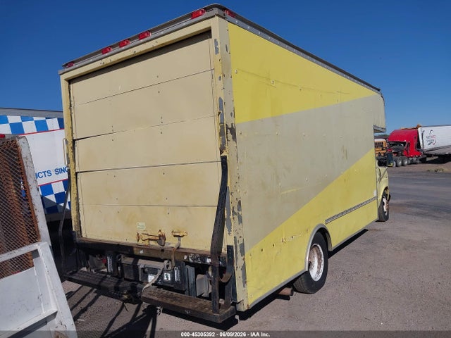 Ford Econoline E350 Cutaway Van