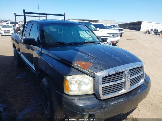 Salvage Dodge Dakota Image