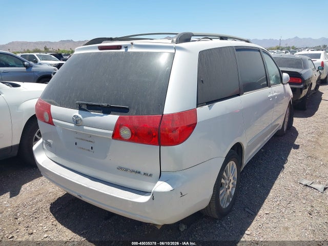 Toyota Sienna Xle