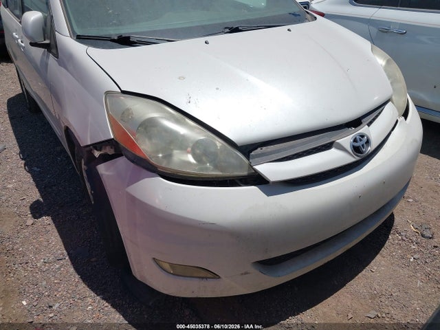 Toyota Sienna Xle