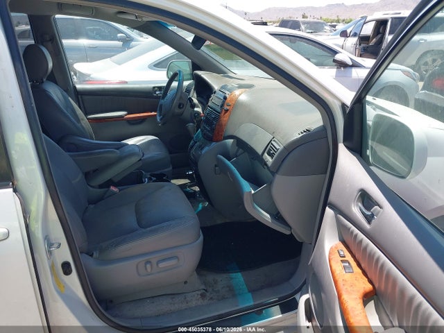 Toyota Sienna Xle