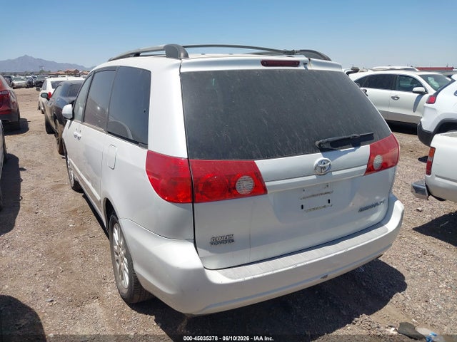 Toyota Sienna Xle