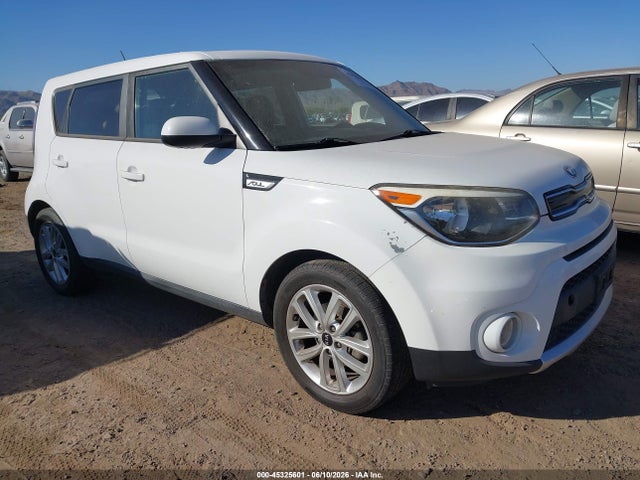 Salvage Kia Soul Image