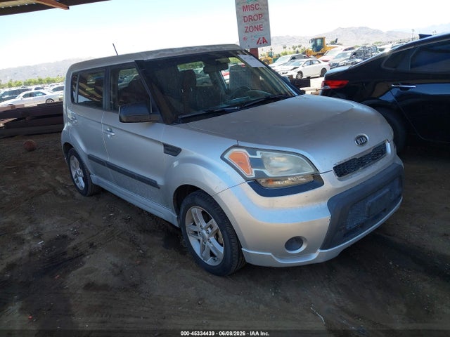 Salvage Kia Soul Image