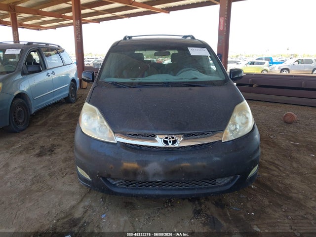 Toyota Sienna Xle