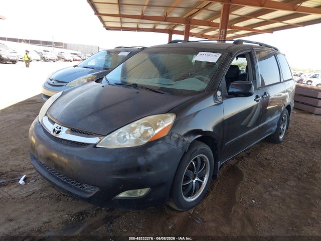Toyota Sienna Xle