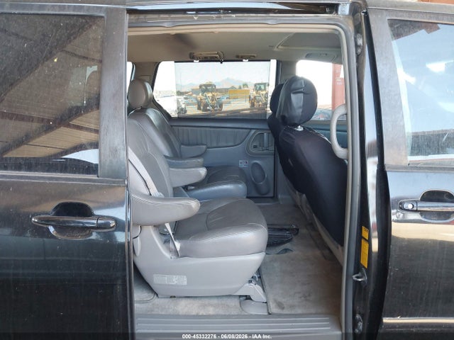 Toyota Sienna Xle