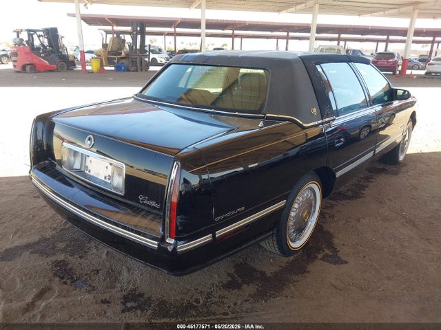 Cadillac DeVille Standard