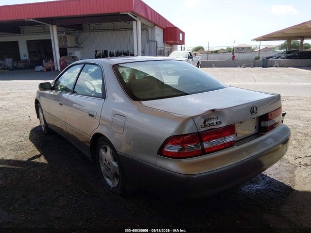 Lexus Es
