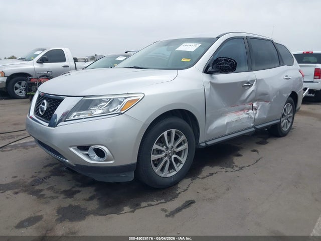 Nissan Pathfinder S