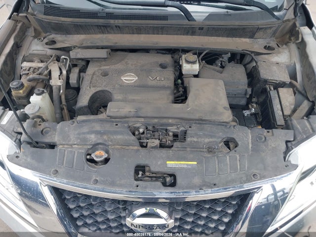 Nissan Pathfinder S