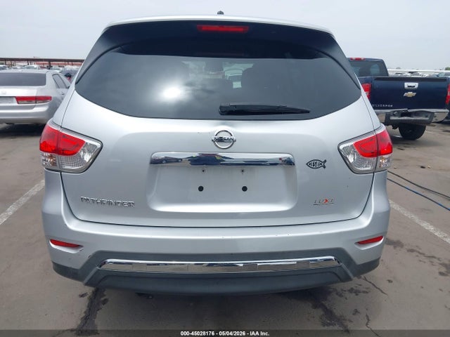 Nissan Pathfinder S