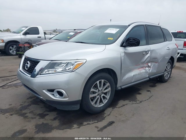 Nissan Pathfinder S