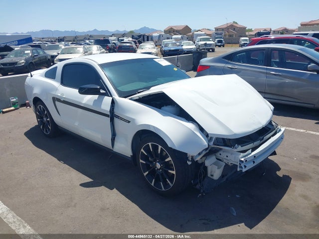 Salvage Ford Mustang Image