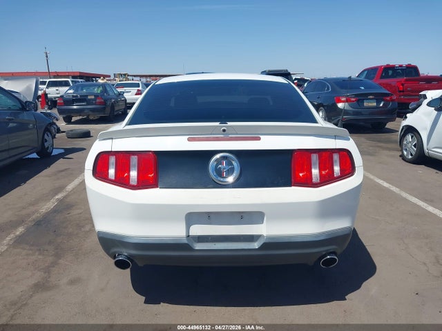 Ford Mustang V6 Premium