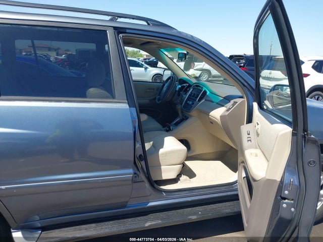 Toyota Highlander V6