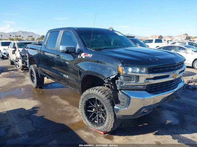 Salvage Chevrolet Silverado 1500 Image
